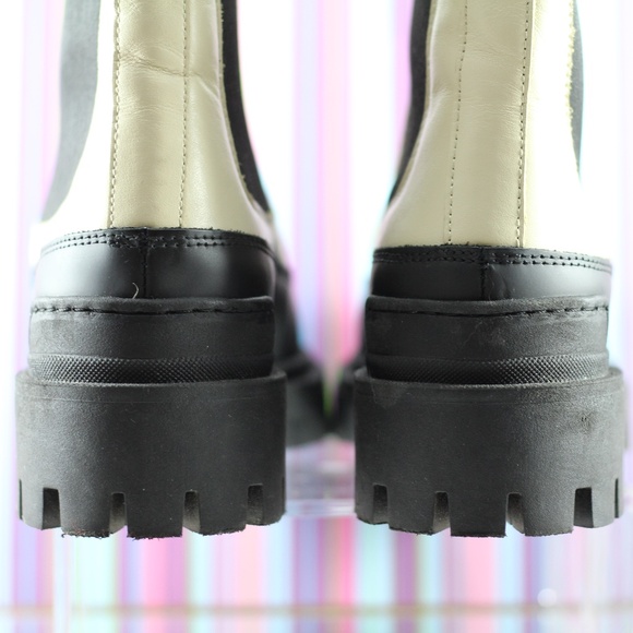 Simons Leather Bootie - Picture 10 of 15